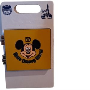 Disney Parks Mickey Mouse Photo Album Cinderella Castle Hinged Trading Pin NEW